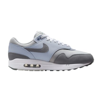Nike Air Max 1 sneaker with classic wavy mudguard and visible Max Air cushioning